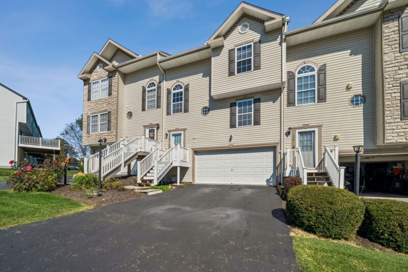 123 Manor View Drive — photo 2