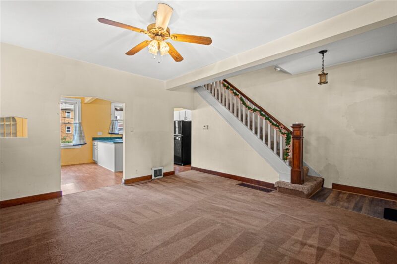 908 Broadway Ave — photo 8