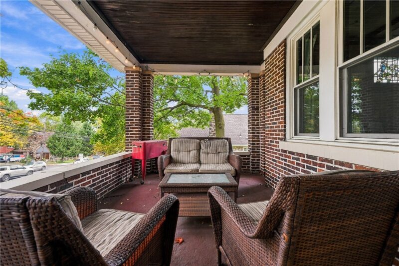 1106 COCHRAN ROAD — photo 3