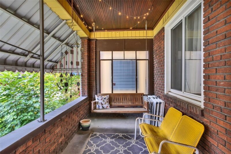 208 Gross Street — photo 3