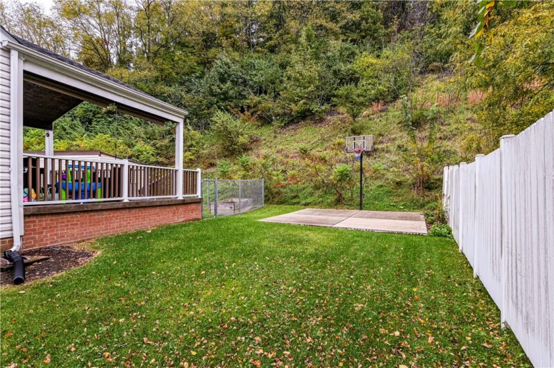 118 Stratford Ct — photo 4