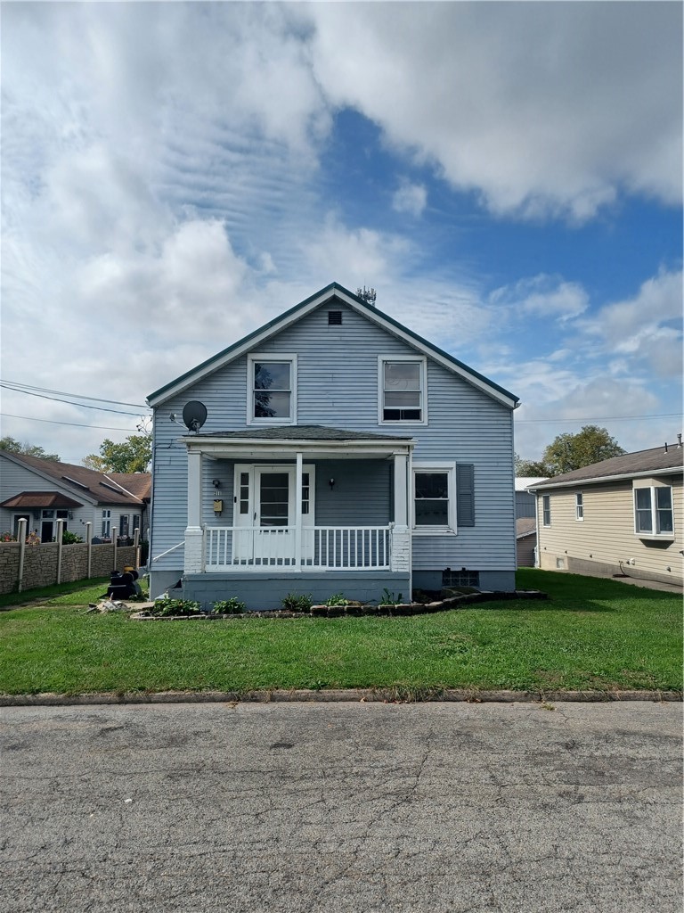 211 N 16th Ave — photo 1