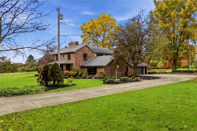 133 Greenfield Rd — photo 4