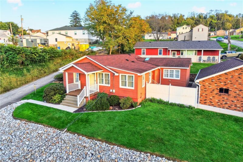 610 Blind Ln — photo 3
