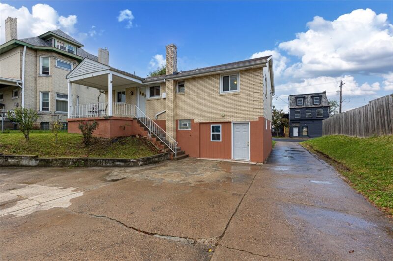 2037 Brownsville Rd — photo 6