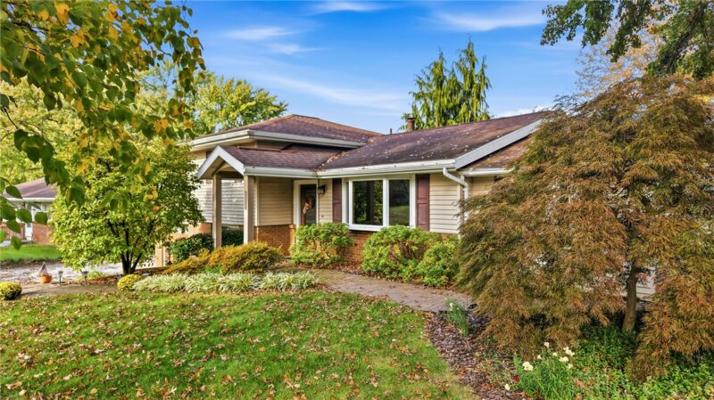 1550 Wakefield Dr — photo 2