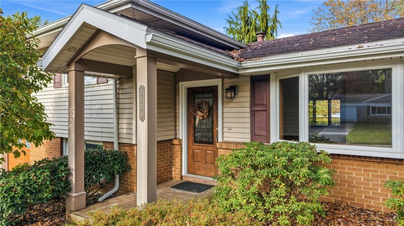 1550 Wakefield Dr — photo 3