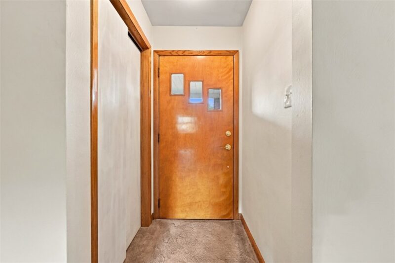 115 Greenwood — photo 3