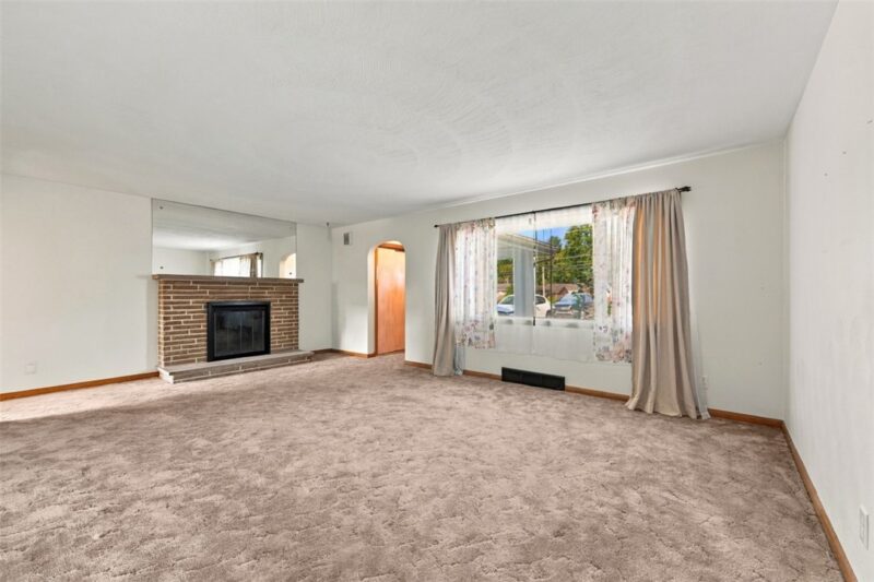 115 Greenwood — photo 4