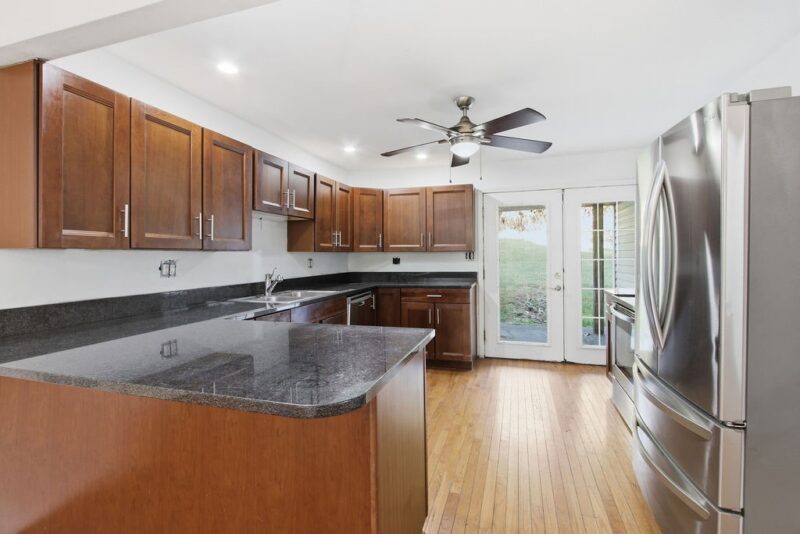 75 Calhoun Rd — photo 5