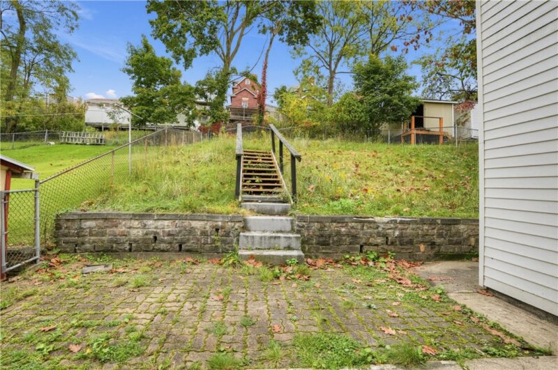 229 Fordyce St — photo 3