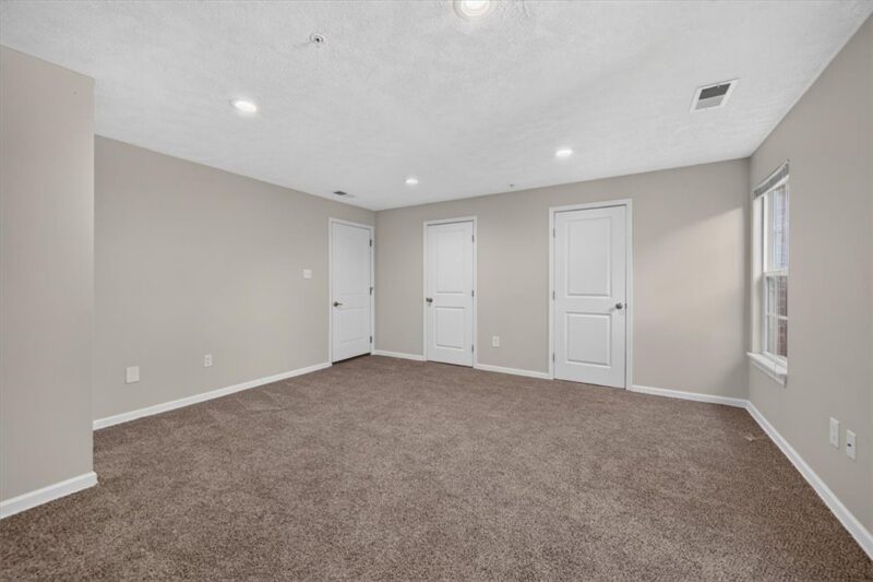 228 Thornapple Ln — photo 7