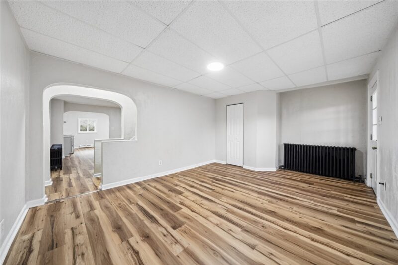 211 Short St — photo 2