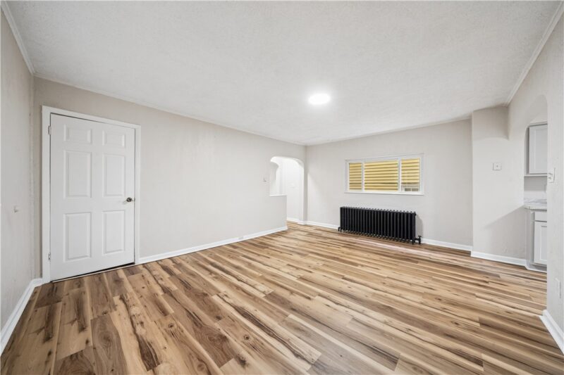 211 Short St — photo 5