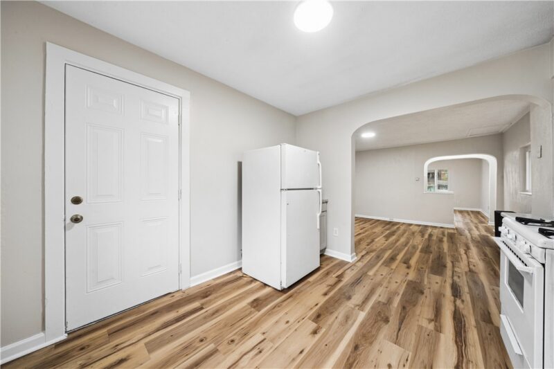 211 Short St — photo 7