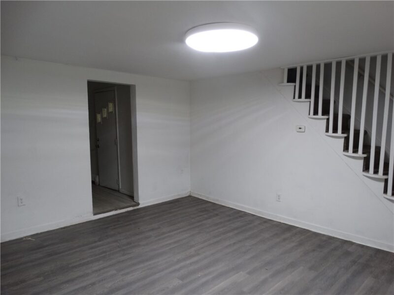 1223 Washington Ave — photo 2