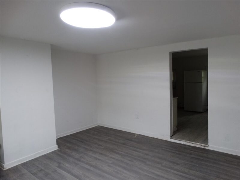 1223 Washington Ave — photo 3