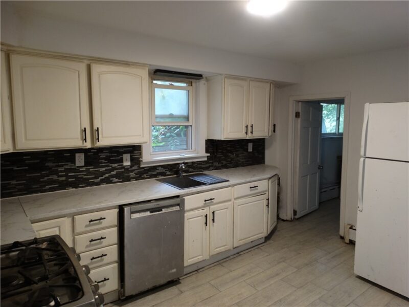 1223 Washington Ave — photo 4