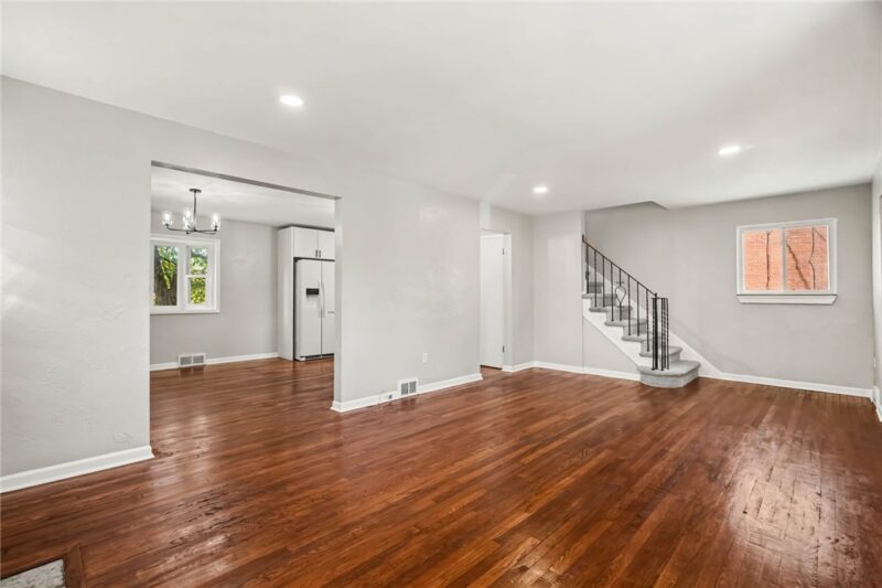 110 Miller Ave — photo 4