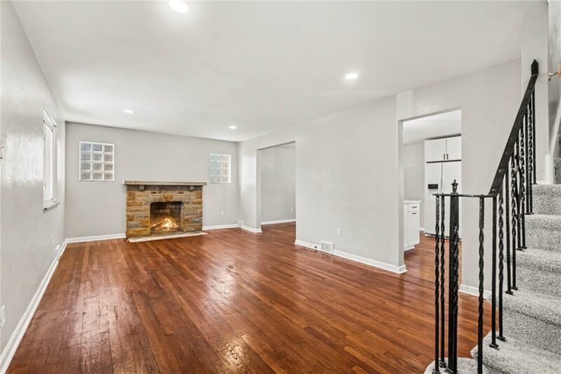 110 Miller Ave — photo 6