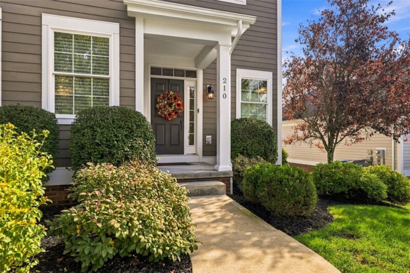 210 Pinnacle Ct — photo 3