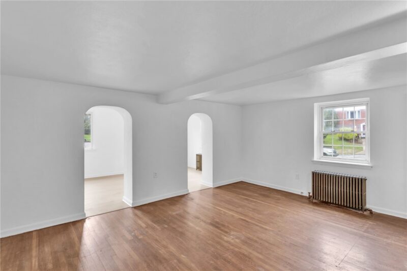 422 Orchard Dr — photo 3