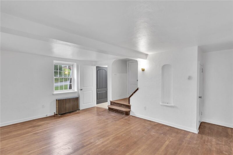 422 Orchard Dr — photo 5