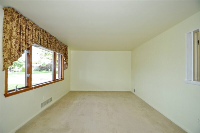 303 Meadow — photo 7
