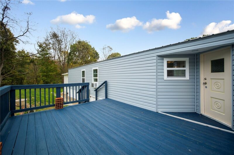 78 Grace Lane — photo 2