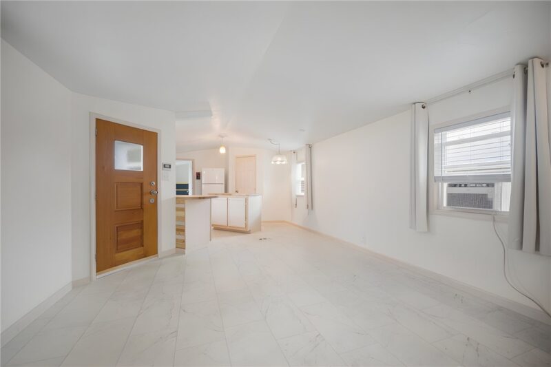 78 Grace Lane — photo 3