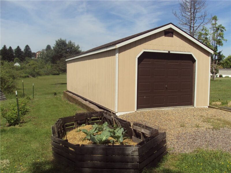 387 Rebecca St — photo 3