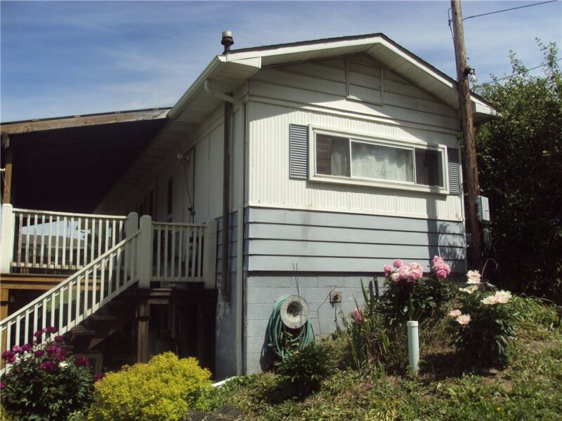 387 Rebecca St — photo 5
