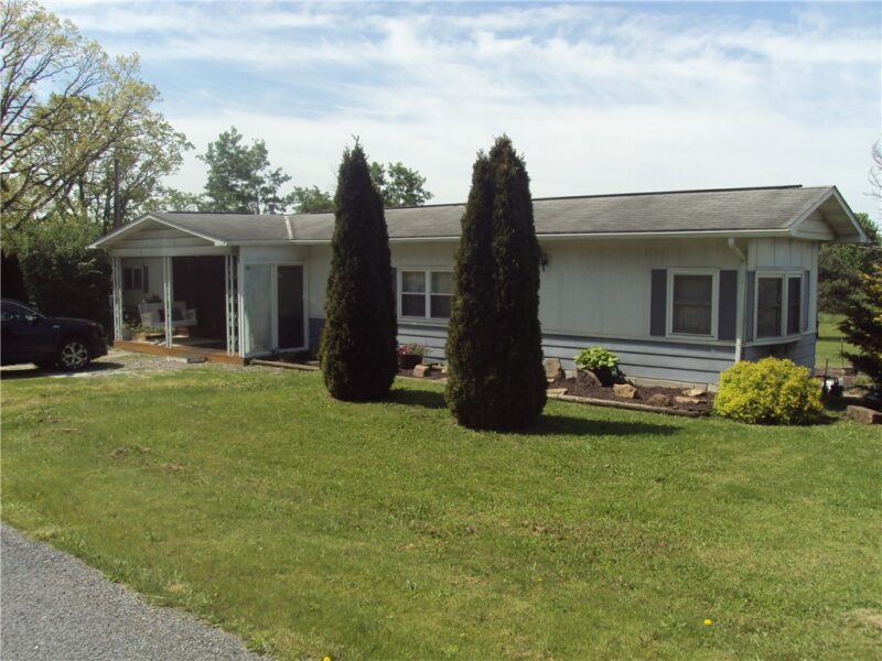 387 Rebecca St — photo 6