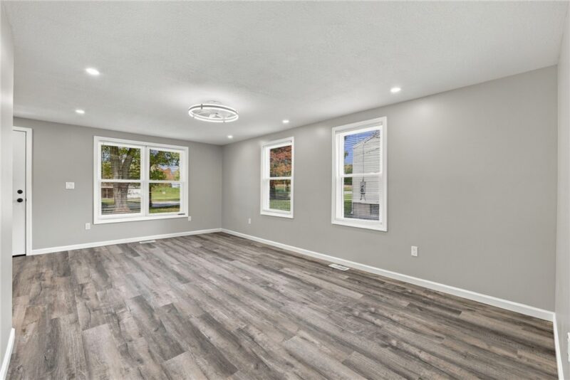 2999 W State Street — photo 5