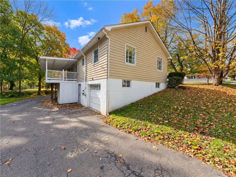 1105 Woodside Ave — photo 3