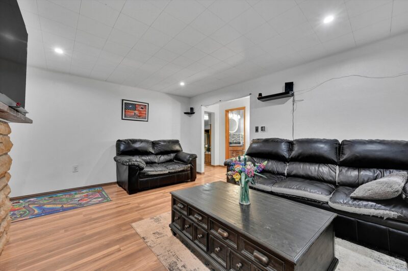 7245 Shannon ROAD — photo 8