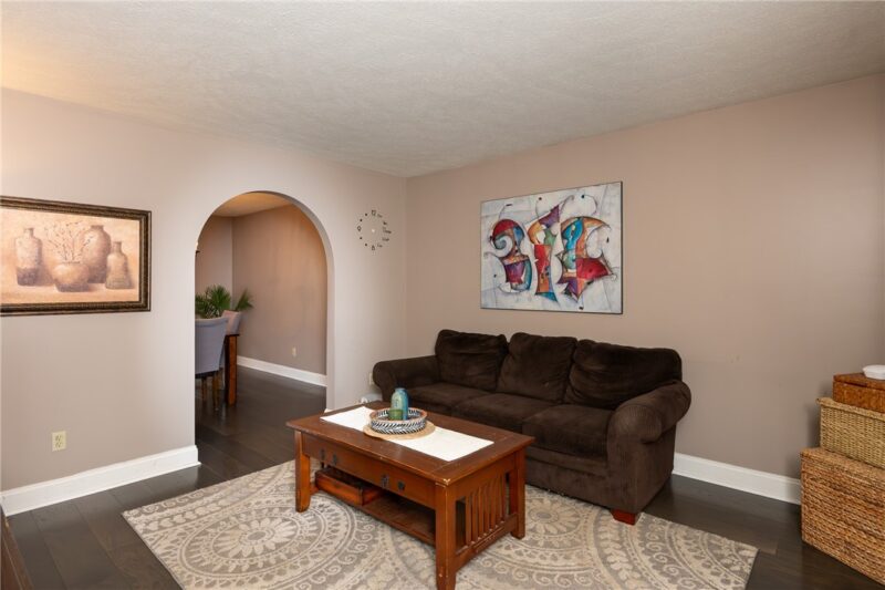 1438 Sandstone Ct W — photo 5