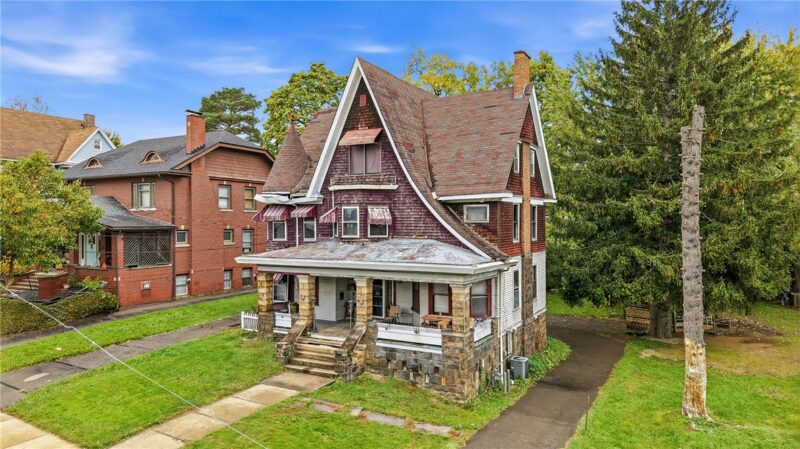311 E Leasure Ave — photo 2