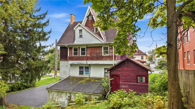 311 E Leasure Ave — photo 4