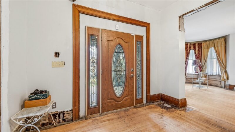 311 E Leasure Ave — photo 7