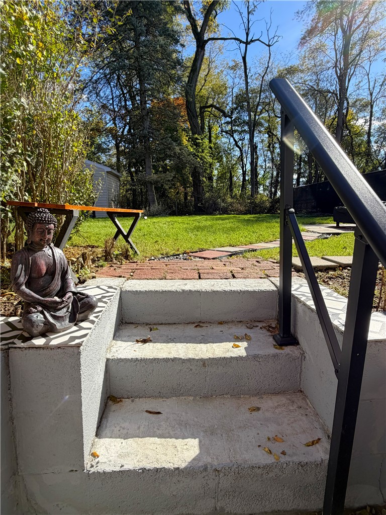 328 Marshall Dr — photo 8