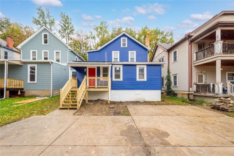 435 Broadway Street — photo 2