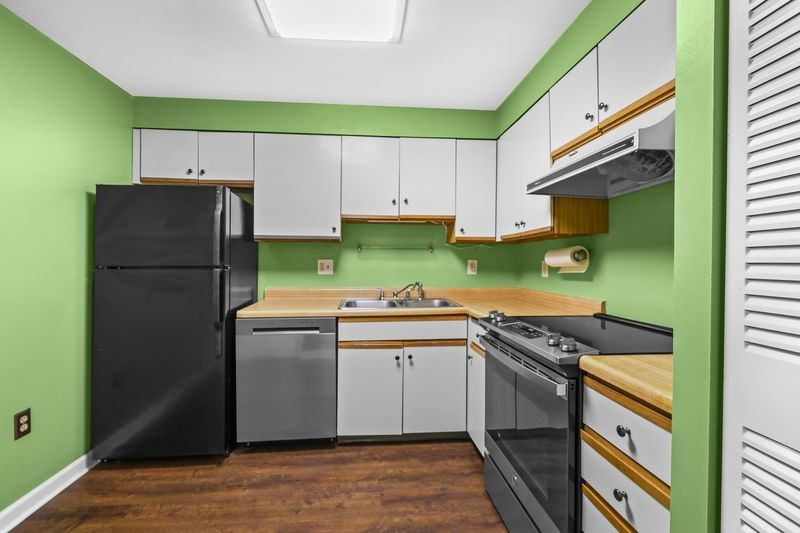5715 Beacon 507 — photo 7