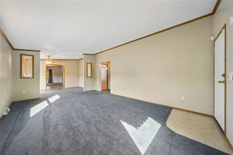 607 Crest Lane — photo 6