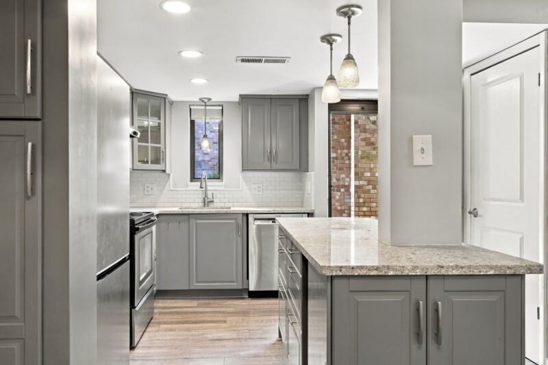 23 Foster Square — photo 6