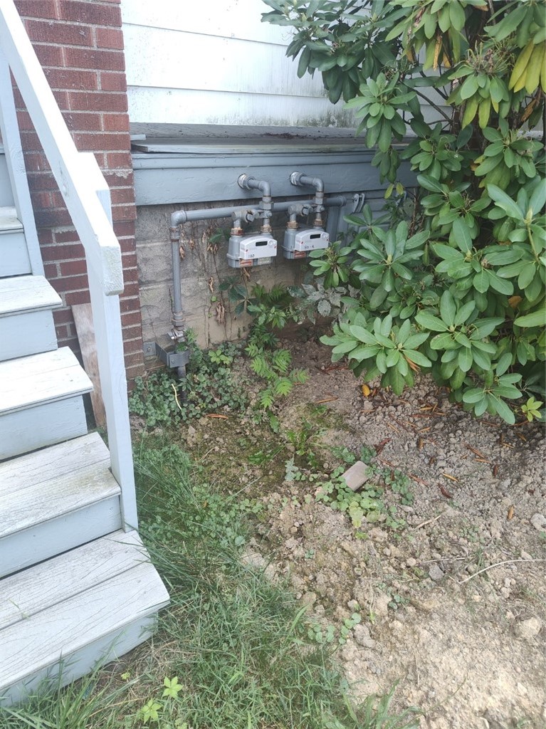 180 Connellsville St — photo 5