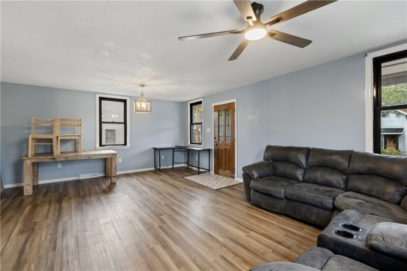 4638 Elizabeth St. — photo 3