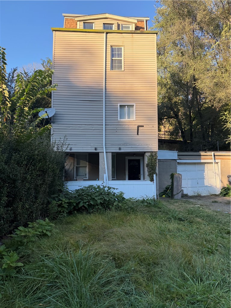 1511 Saint Patrick St — photo 2