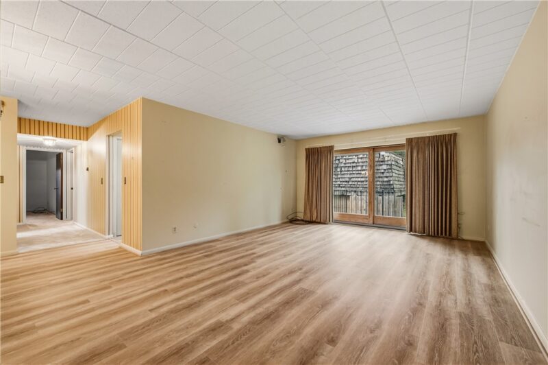 322 Forest Green Drive 322 — photo 6