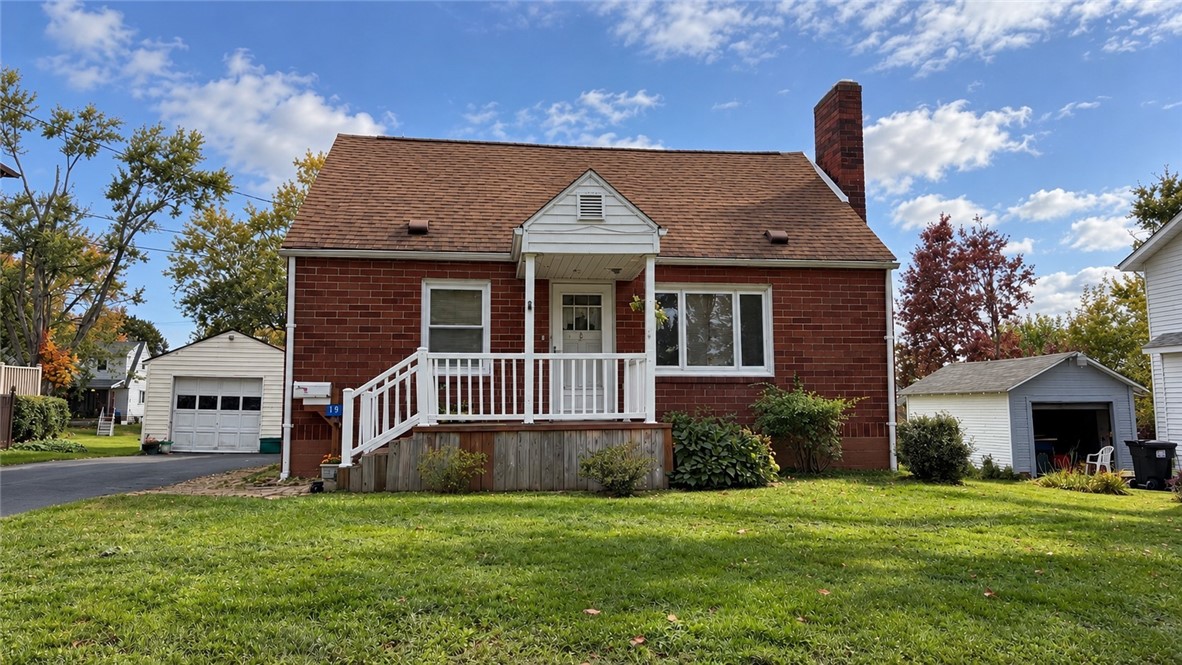 19 Cecil Ave — photo 1
